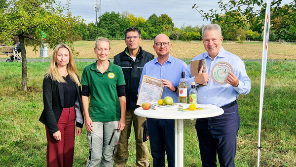 Karben ist "Streuobstkommune des Jahres 2026"
